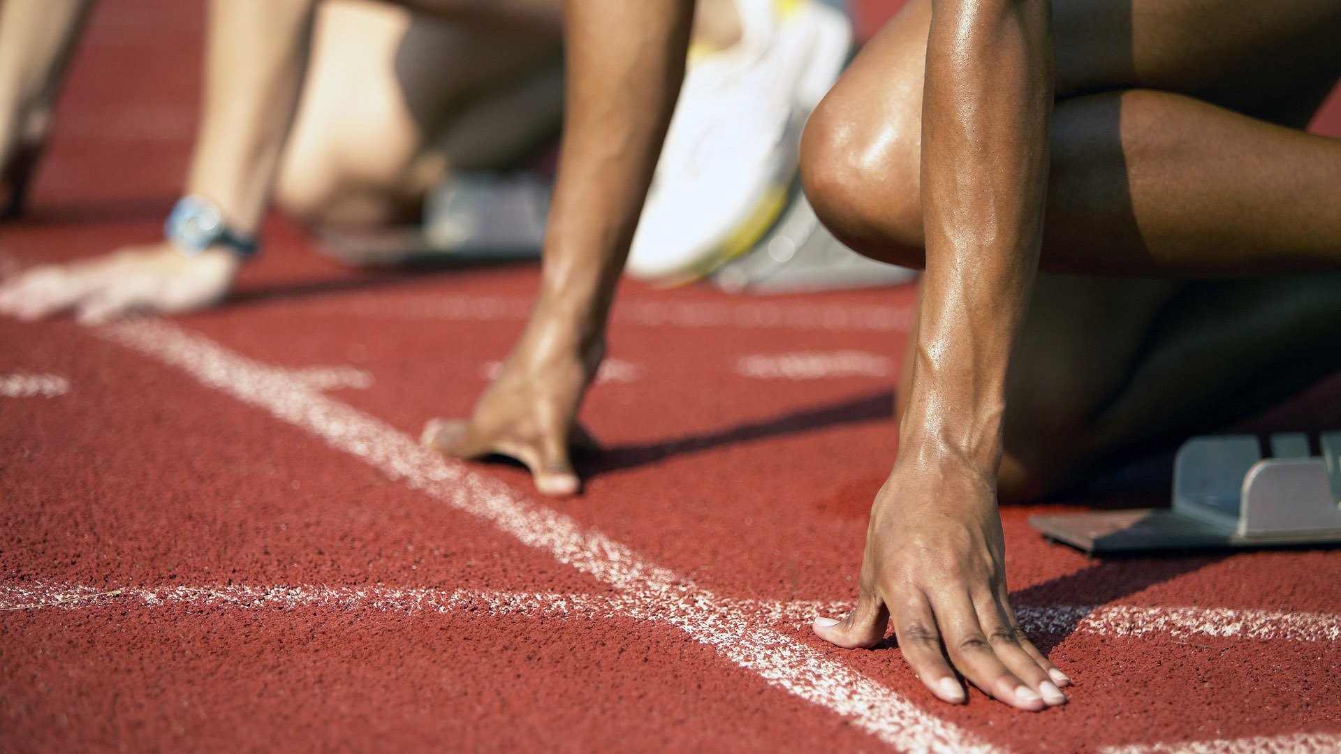 世界沙滩排球巡回赛青岛站 中国组合鏖战三局晋级四强，2021年沙滩排球世锦赛